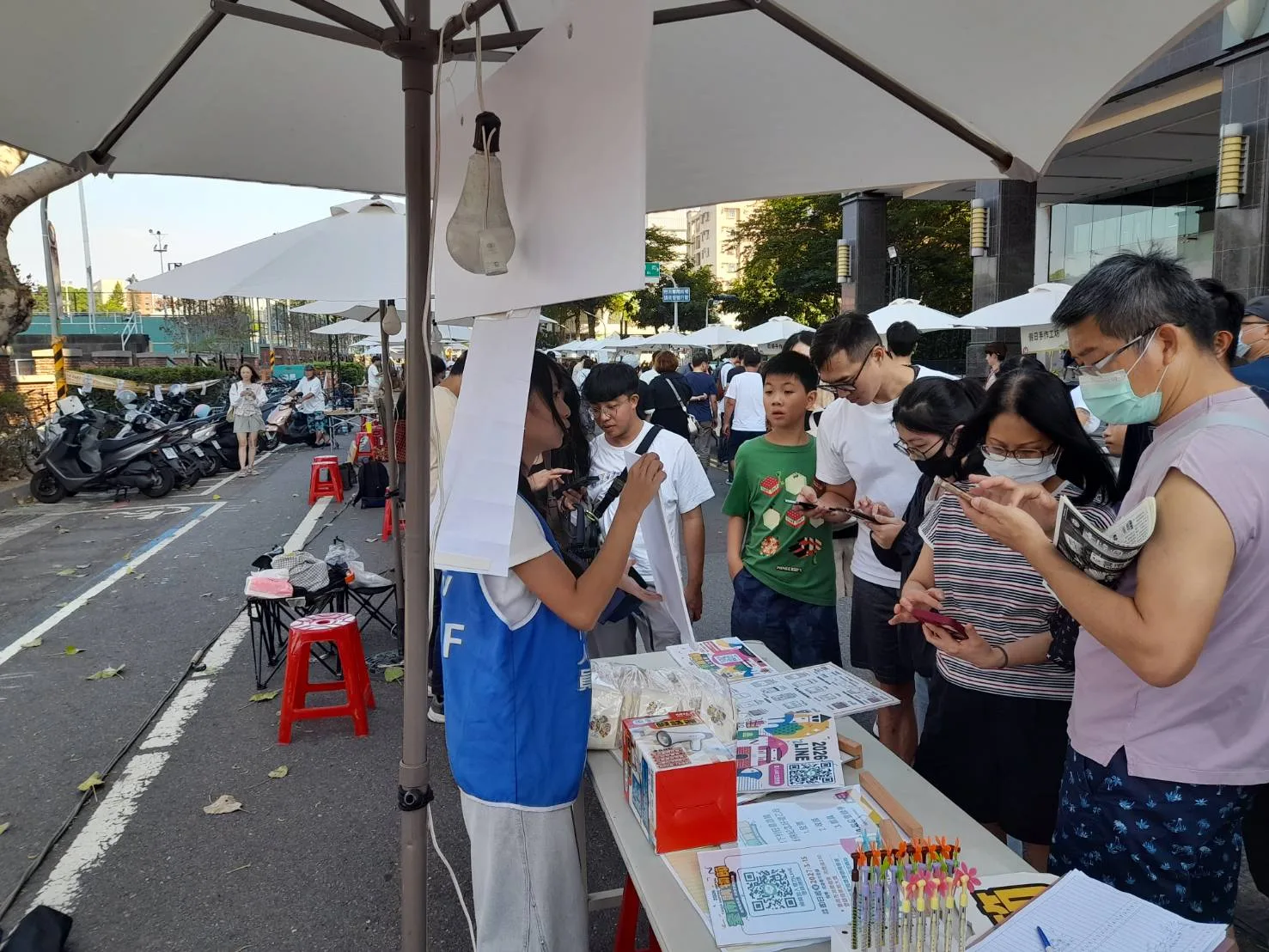 台南購物節登錄突破20億元　百貨周年慶加碼抽智慧電車