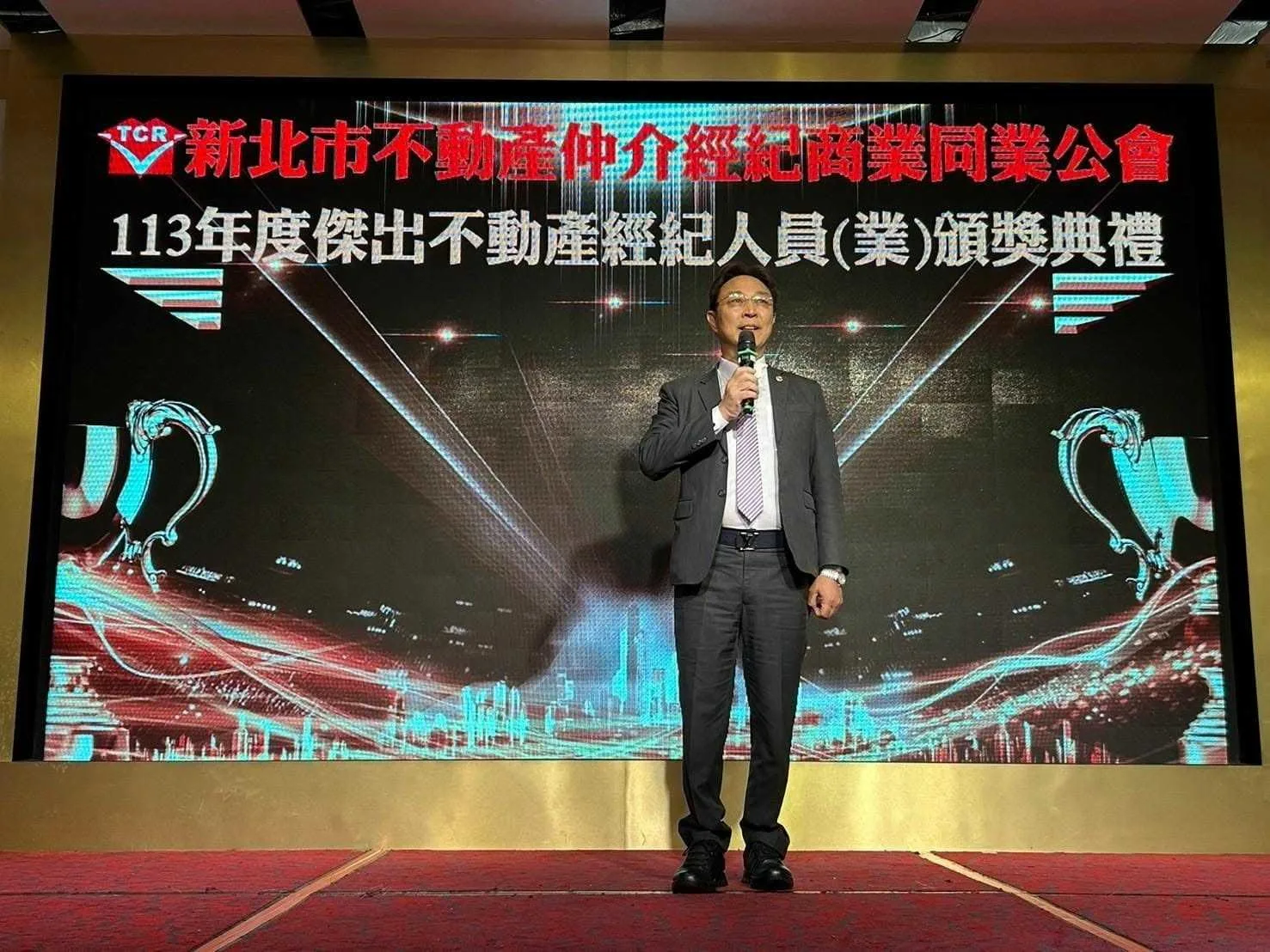 住商店東林韋成提三大政見，參選新北市房仲公會理事長